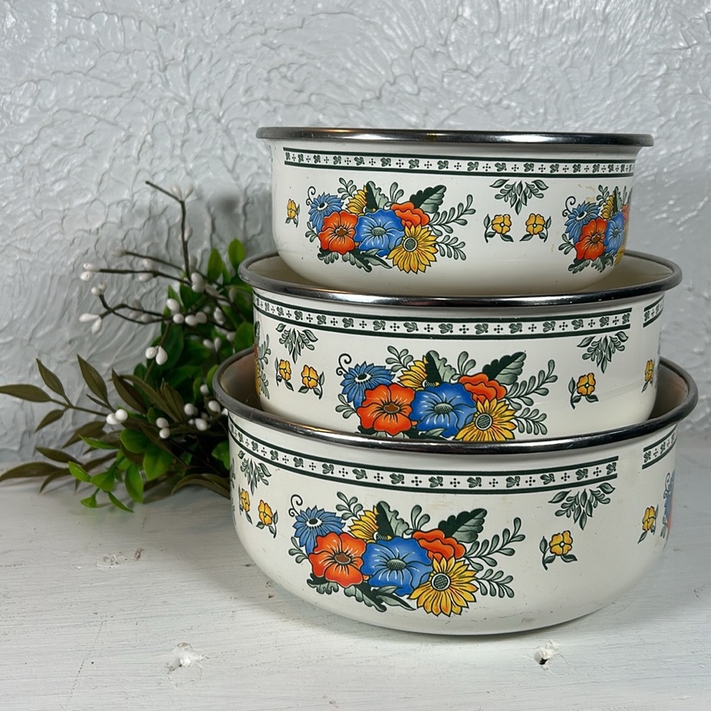 VTG Enamelware Old Amsterdam Floral & Leaf Mixing Nesting Stackable 3 Bowls